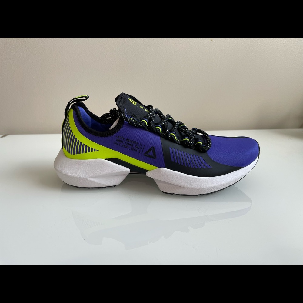 Reebok Unisex Sole Fury TS Size 8 Running shoes color white purple green